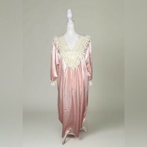 Vintage Kathryn brand Victorian style Pink Lace Trim Nightgown